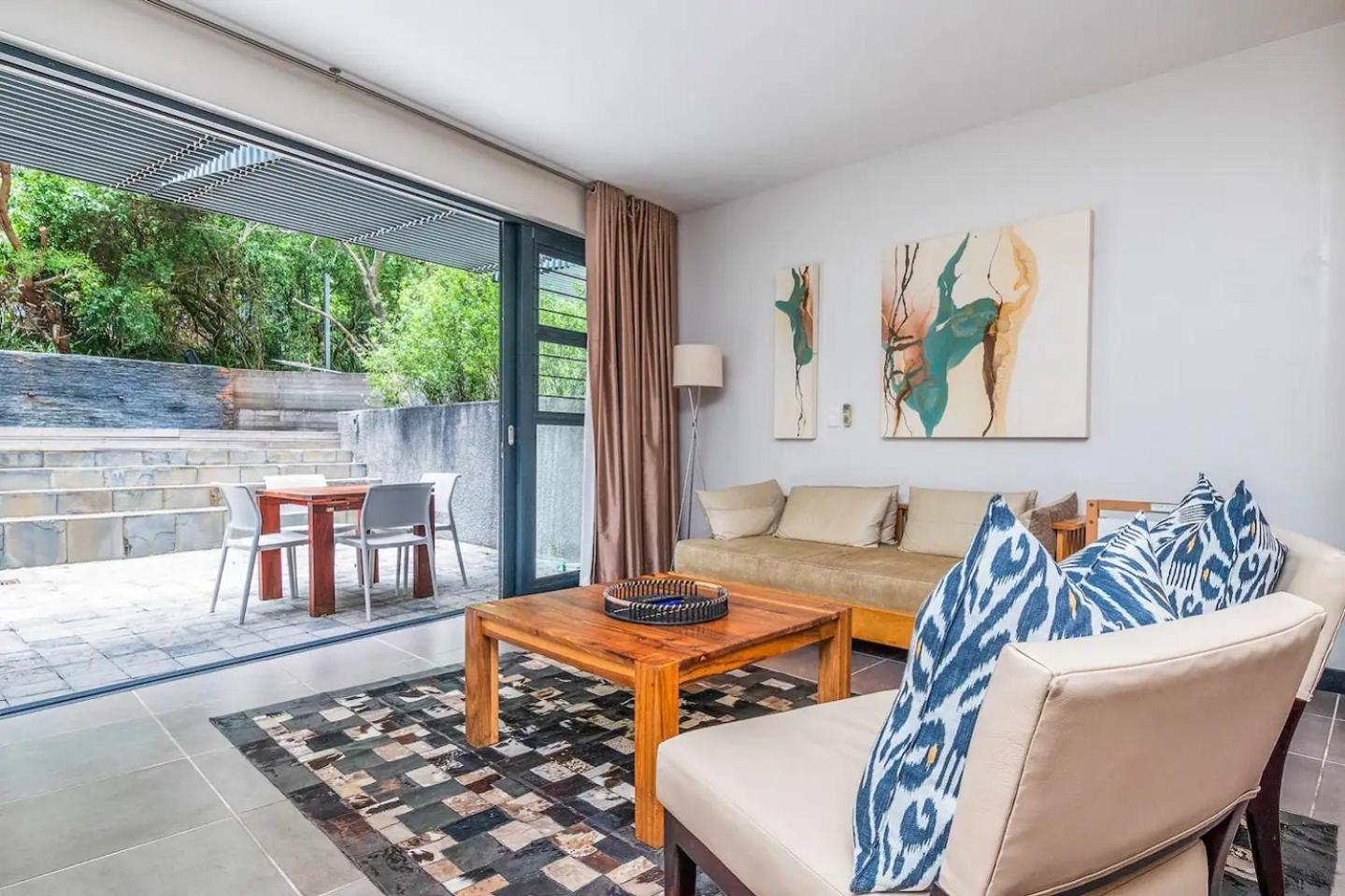 Relaxing Apartment, The Glen, Camps Bay With Plunge Pool * Cape Town