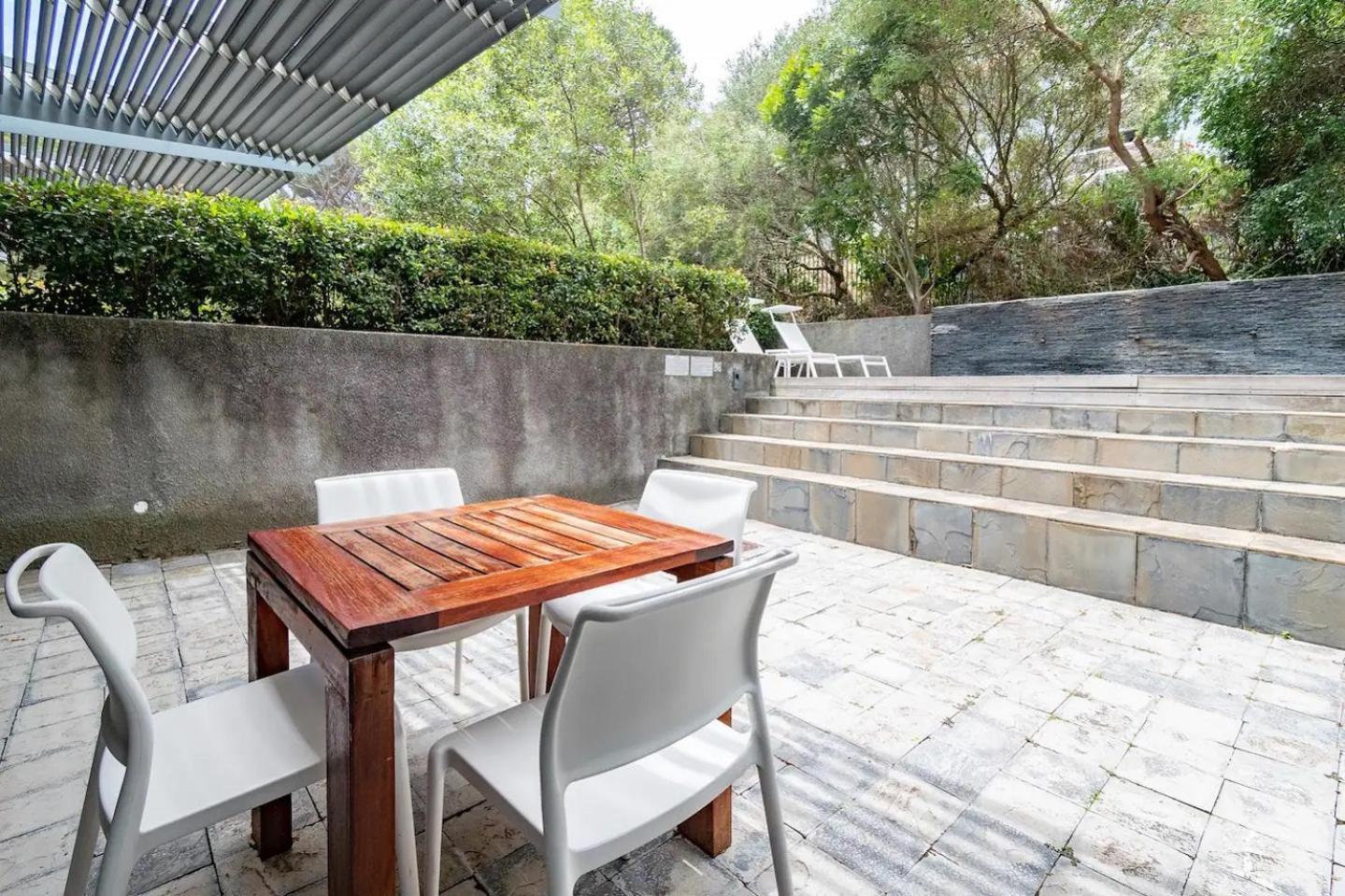 Relaxing Apartment, The Glen, Camps Bay With Plunge Pool * Cape Town